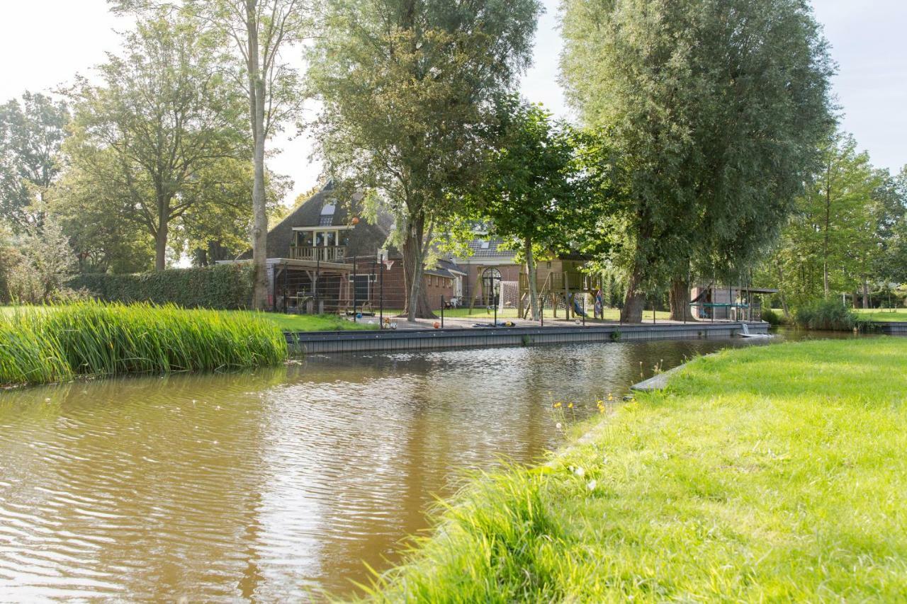 Ferienwohnung Uitzicht Op De Haven Kollum Exterior foto