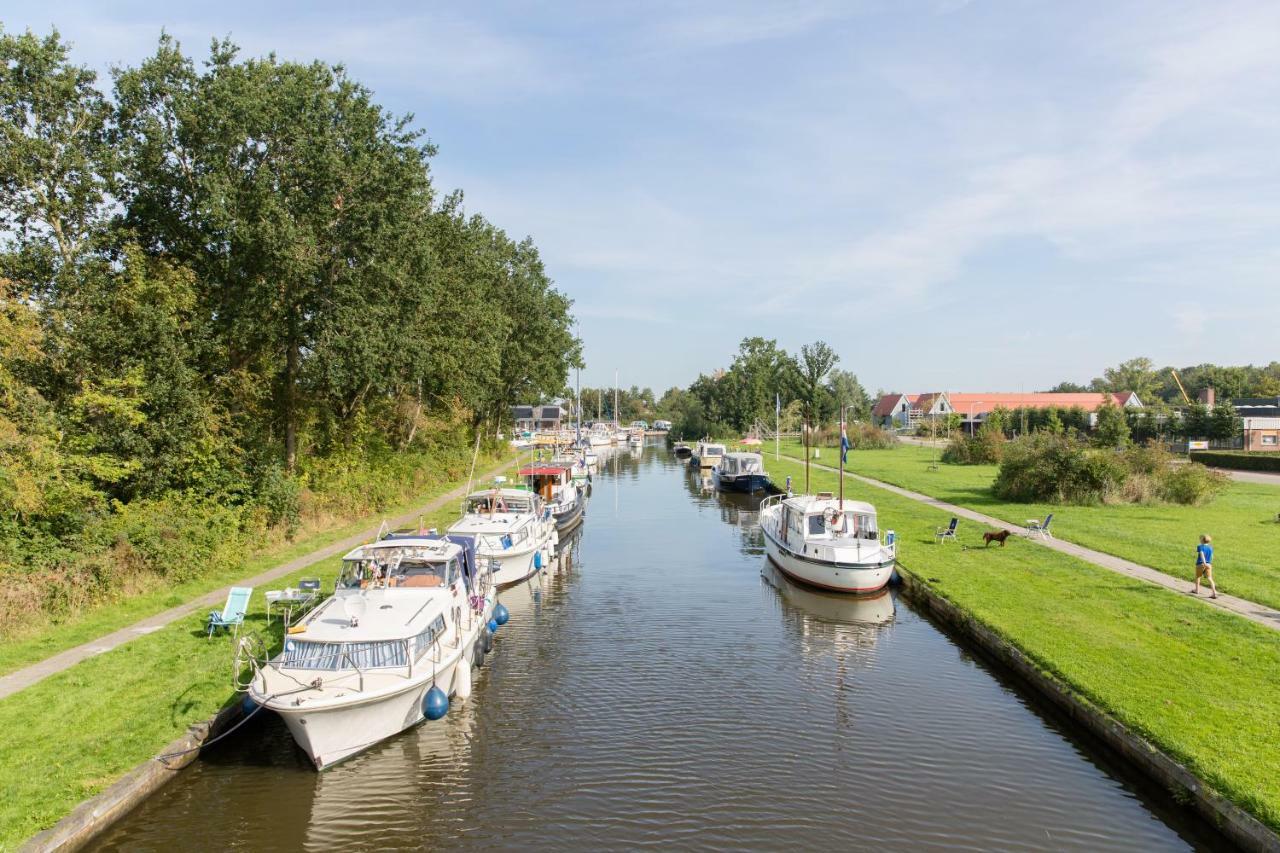 Ferienwohnung Uitzicht Op De Haven Kollum Exterior foto